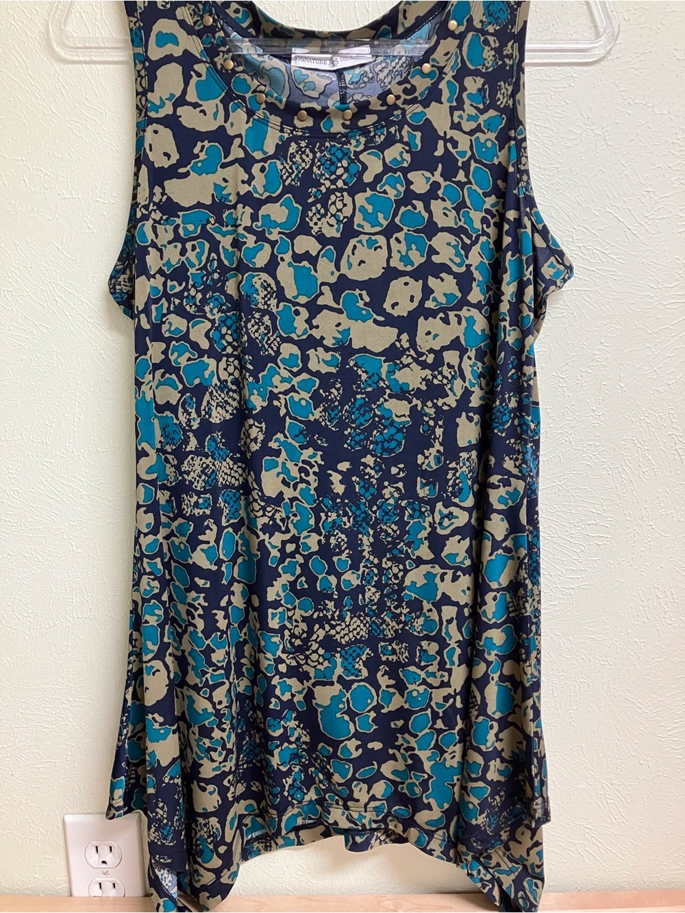 Sleeveless Printed Tank Top in Navy, Teal & Cream